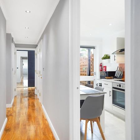 A Beautiful Stylish 2 Bedroom Apartment -City Of Лондон Экстерьер фото