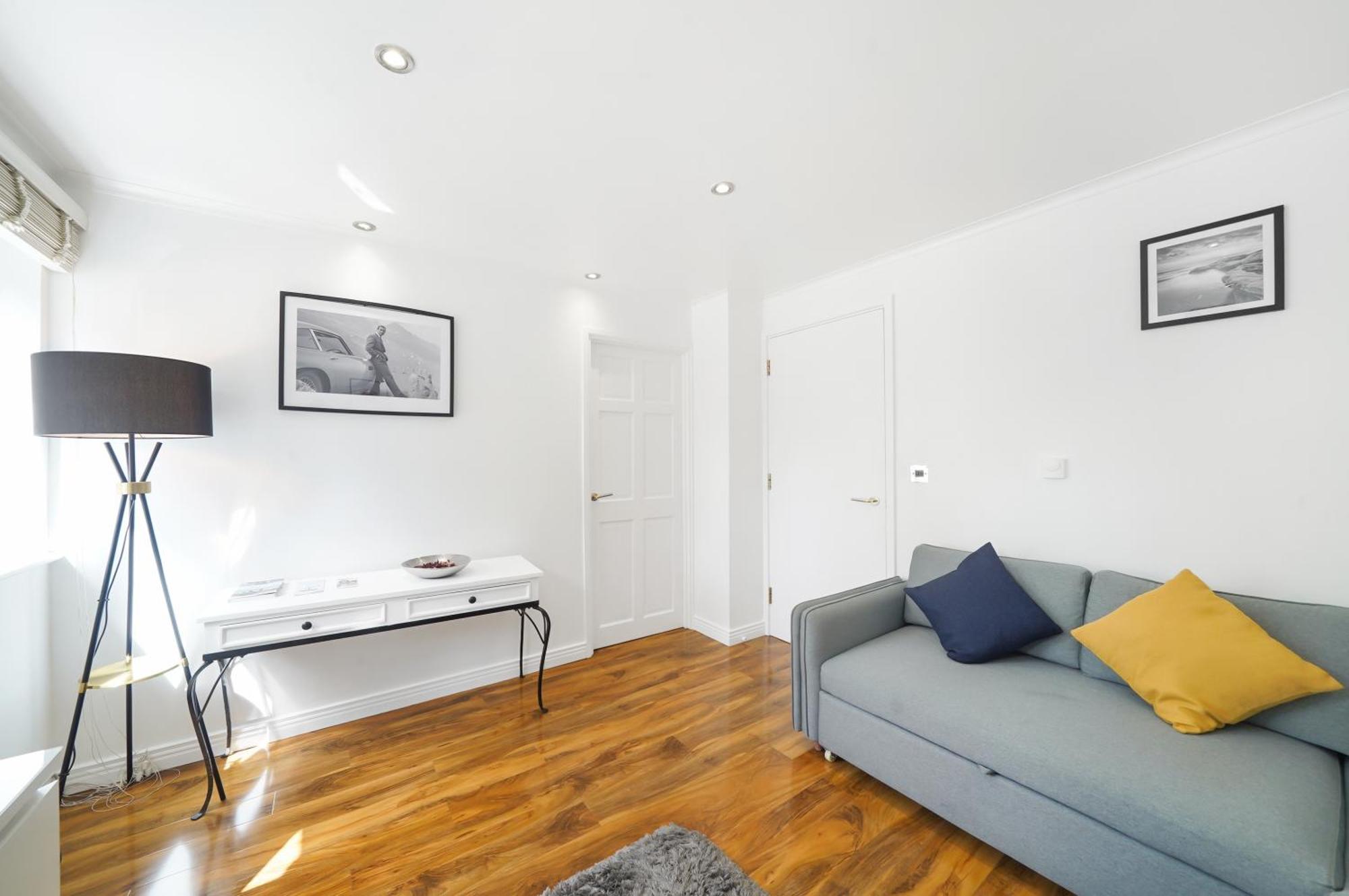A Beautiful Stylish 2 Bedroom Apartment -City Of Лондон Экстерьер фото